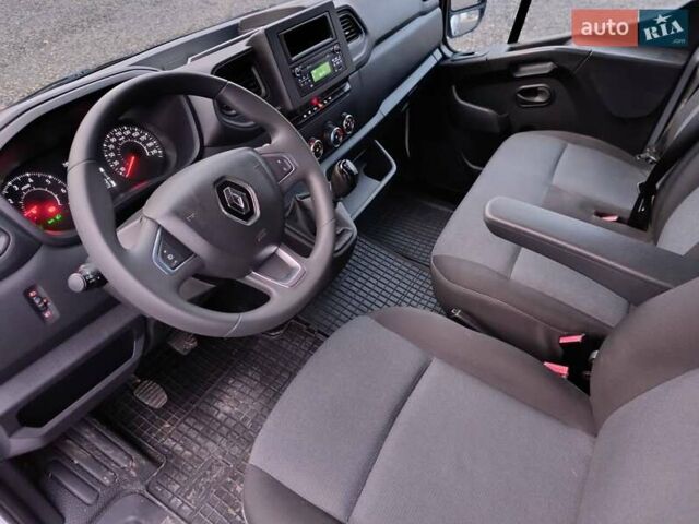 Білий Рено Мастєр, об'ємом двигуна 2.3 л та пробігом 204 тис. км за 25677 $, фото 31 на Automoto.ua