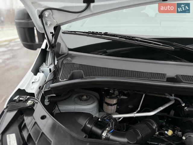 Білий Рено Мастєр, об'ємом двигуна 0 л та пробігом 238 тис. км за 26900 $, фото 33 на Automoto.ua