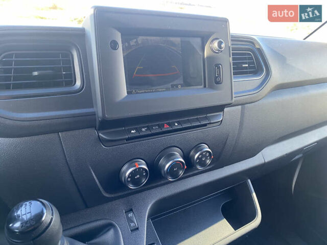 Білий Рено Мастєр, об'ємом двигуна 2.3 л та пробігом 269 тис. км за 19600 $, фото 21 на Automoto.ua
