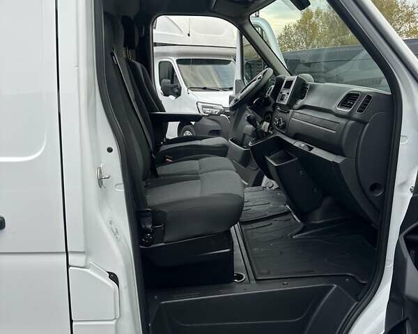 Білий Рено Мастєр, об'ємом двигуна 2.3 л та пробігом 198 тис. км за 19999 $, фото 35 на Automoto.ua