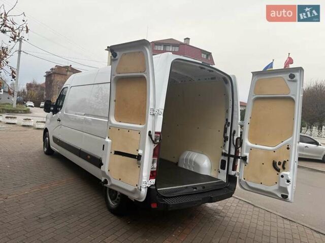 Белый Рено Мастер, объемом двигателя 2.3 л и пробегом 185 тыс. км за 23850 $, фото 50 на Automoto.ua