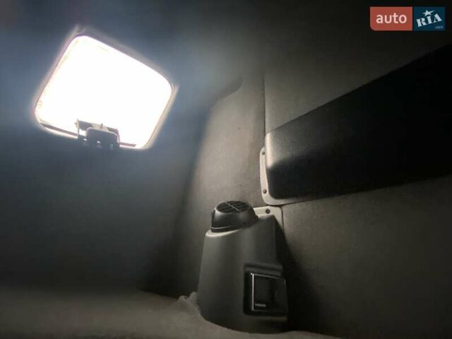 Белый Рено Мастер, объемом двигателя 2.3 л и пробегом 263 тыс. км за 20998 $, фото 24 на Automoto.ua