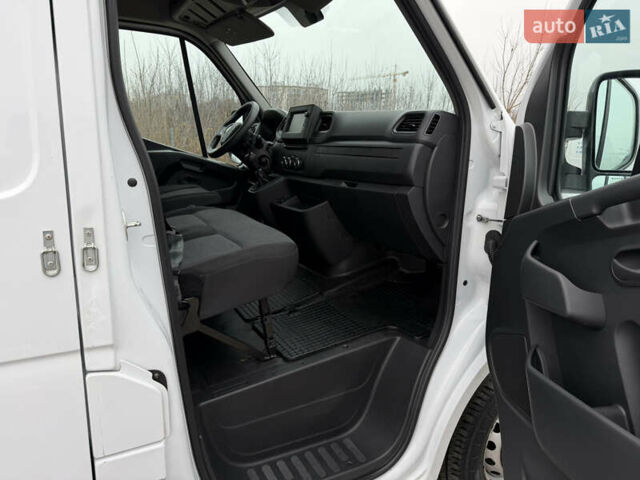 Білий Рено Мастєр, об'ємом двигуна 0 л та пробігом 243 тис. км за 21500 $, фото 27 на Automoto.ua