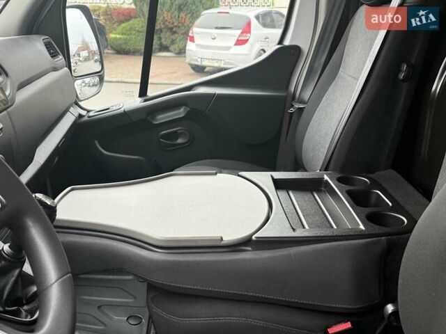 Белый Рено Мастер, объемом двигателя 2.3 л и пробегом 185 тыс. км за 23850 $, фото 36 на Automoto.ua