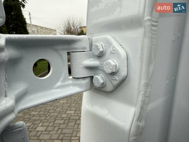Білий Рено Мастєр, об'ємом двигуна 0 л та пробігом 192 тис. км за 21600 $, фото 70 на Automoto.ua