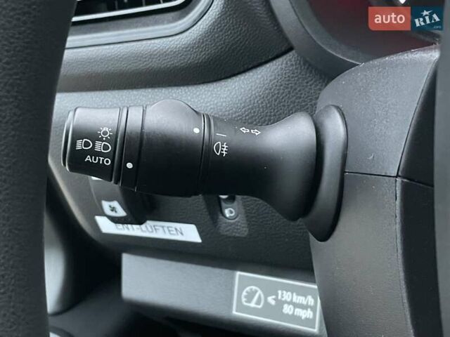 Белый Рено Мастер, объемом двигателя 2.3 л и пробегом 227 тыс. км за 24155 $, фото 41 на Automoto.ua