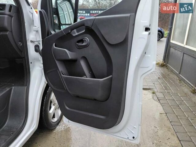 Білий Рено Мастєр, об'ємом двигуна 2.3 л та пробігом 80 тис. км за 20900 $, фото 24 на Automoto.ua