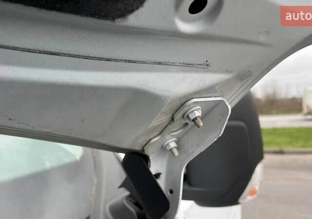 Білий Рено Мастєр, об'ємом двигуна 2.3 л та пробігом 195 тис. км за 19500 $, фото 17 на Automoto.ua