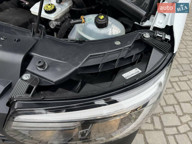 Білий Рено Мастєр, об'ємом двигуна 0 л та пробігом 192 тис. км за 21600 $, фото 88 на Automoto.ua