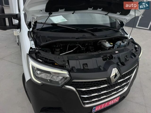 Белый Рено Мастер, объемом двигателя 2.3 л и пробегом 260 тыс. км за 25600 $, фото 58 на Automoto.ua