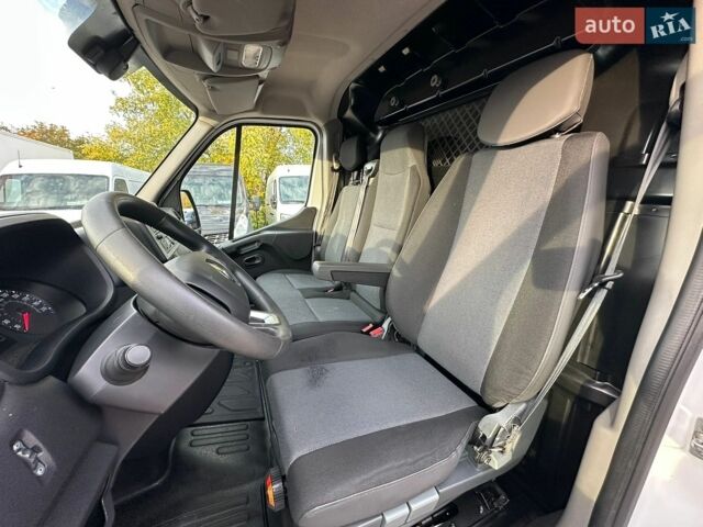 Белый Рено Мастер, объемом двигателя 2.3 л и пробегом 131 тыс. км за 24000 $, фото 13 на Automoto.ua