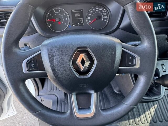 Белый Рено Мастер, объемом двигателя 2.3 л и пробегом 168 тыс. км за 24200 $, фото 17 на Automoto.ua