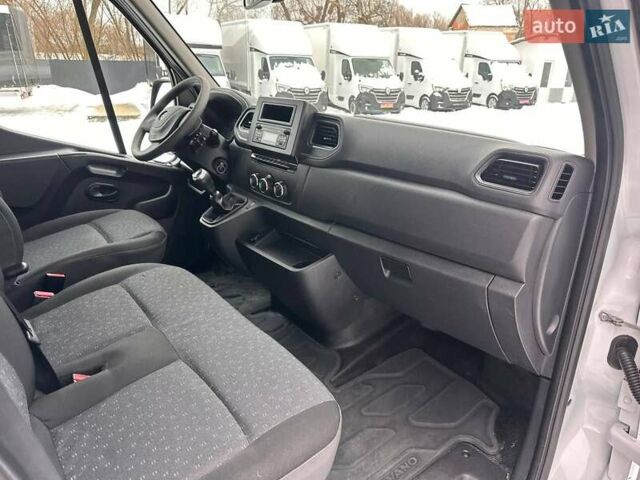 Белый Рено Мастер, объемом двигателя 2.3 л и пробегом 143 тыс. км за 23999 $, фото 22 на Automoto.ua