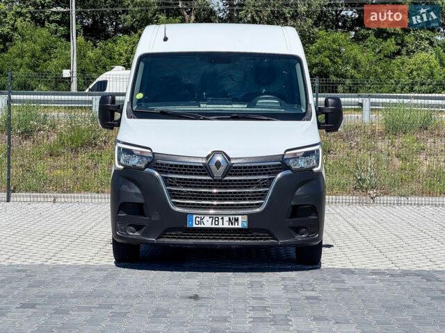 Белый Рено Мастер, объемом двигателя 2.3 л и пробегом 126 тыс. км за 25999 $, фото 2 на Automoto.ua