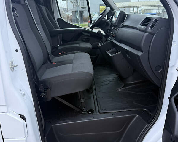 Білий Рено Мастєр, об'ємом двигуна 2.3 л та пробігом 239 тис. км за 22799 $, фото 85 на Automoto.ua