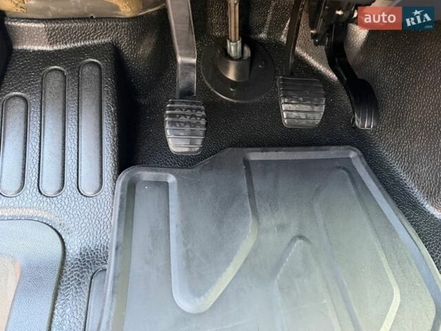 Белый Рено Мастер, объемом двигателя 2.3 л и пробегом 181 тыс. км за 22750 $, фото 19 на Automoto.ua