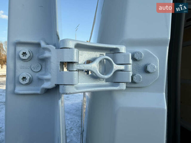 Белый Рено Мастер, объемом двигателя 2.3 л и пробегом 163 тыс. км за 22799 $, фото 120 на Automoto.ua