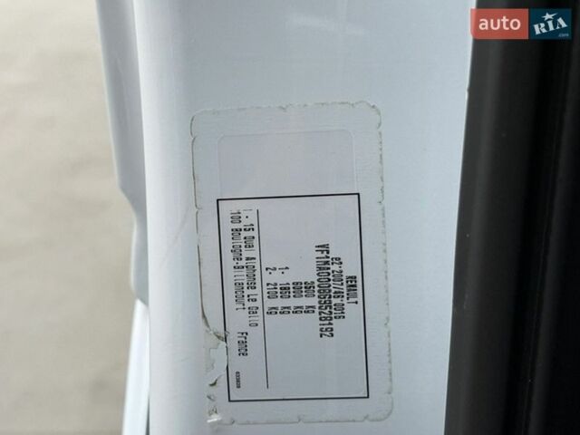 Белый Рено Мастер, объемом двигателя 2.3 л и пробегом 260 тыс. км за 18700 $, фото 34 на Automoto.ua