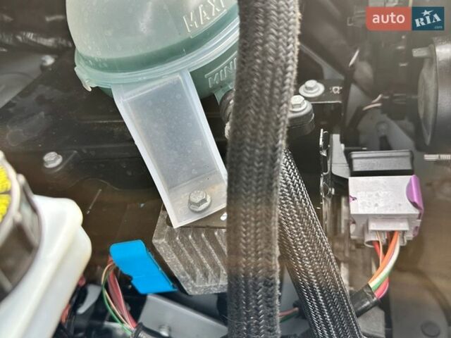 Білий Рено Мастєр, об'ємом двигуна 2.3 л та пробігом 171 тис. км за 22200 $, фото 100 на Automoto.ua