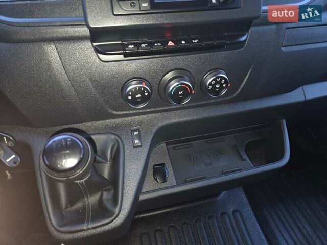 Білий Рено Мастєр, об'ємом двигуна 2.3 л та пробігом 118 тис. км за 22900 $, фото 36 на Automoto.ua