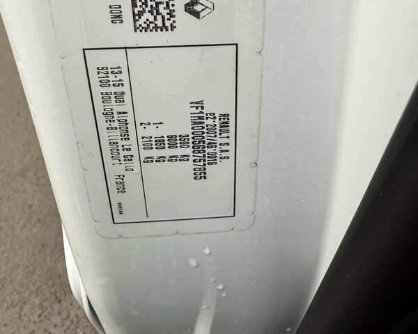 Белый Рено Мастер, объемом двигателя 2.3 л и пробегом 119 тыс. км за 23800 $, фото 12 на Automoto.ua