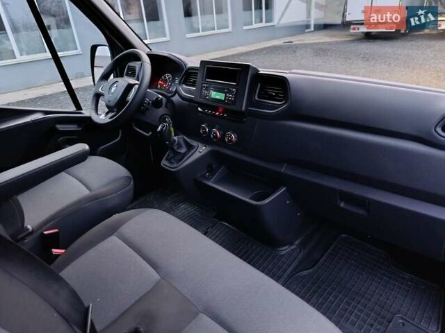 Білий Рено Мастєр, об'ємом двигуна 2.3 л та пробігом 204 тис. км за 25677 $, фото 26 на Automoto.ua