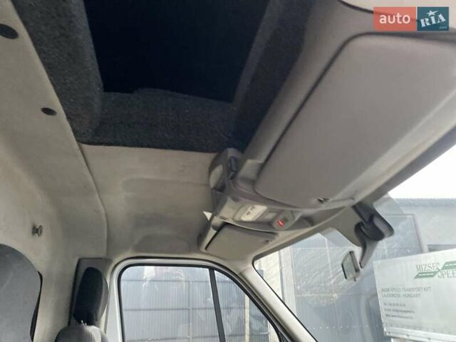 Білий Рено Мастєр, об'ємом двигуна 2.3 л та пробігом 255 тис. км за 18350 $, фото 36 на Automoto.ua