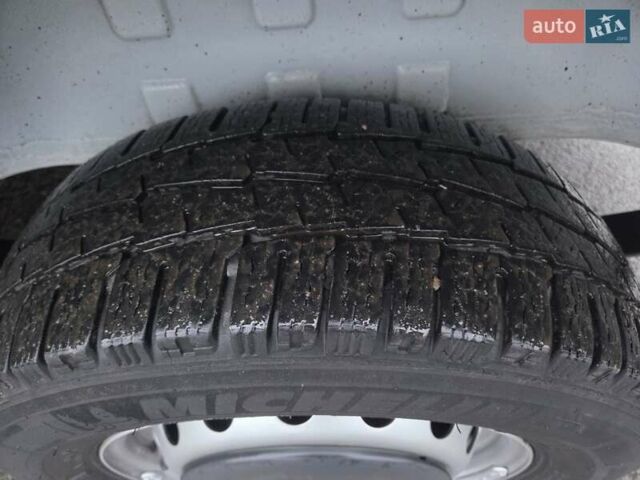 Білий Рено Мастєр, об'ємом двигуна 2.3 л та пробігом 118 тис. км за 22900 $, фото 30 на Automoto.ua