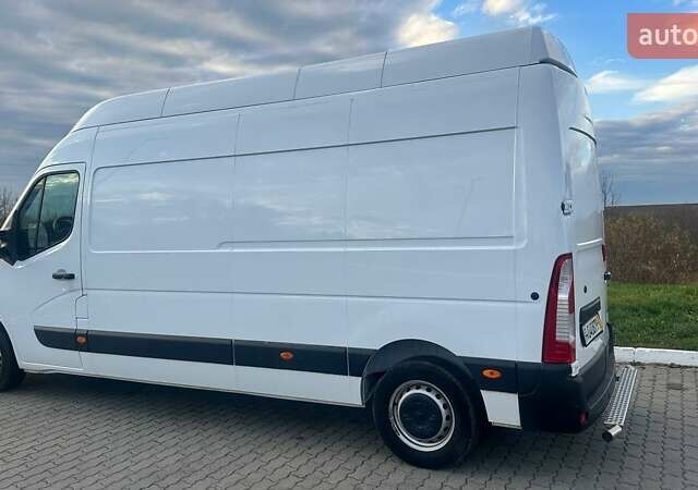 Белый Рено Мастер, объемом двигателя 2.3 л и пробегом 195 тыс. км за 19200 $, фото 2 на Automoto.ua