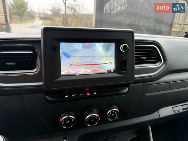 Белый Рено Мастер, объемом двигателя 2.3 л и пробегом 87 тыс. км за 27800 $, фото 20 на Automoto.ua