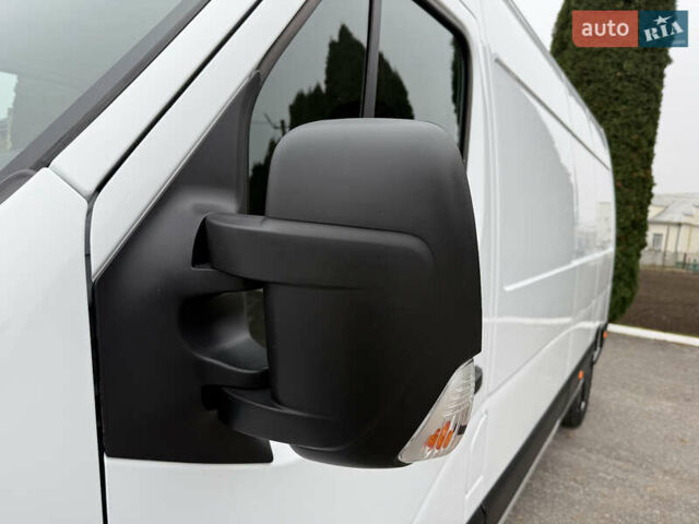 Белый Рено Мастер, объемом двигателя 2.3 л и пробегом 195 тыс. км за 22100 $, фото 14 на Automoto.ua