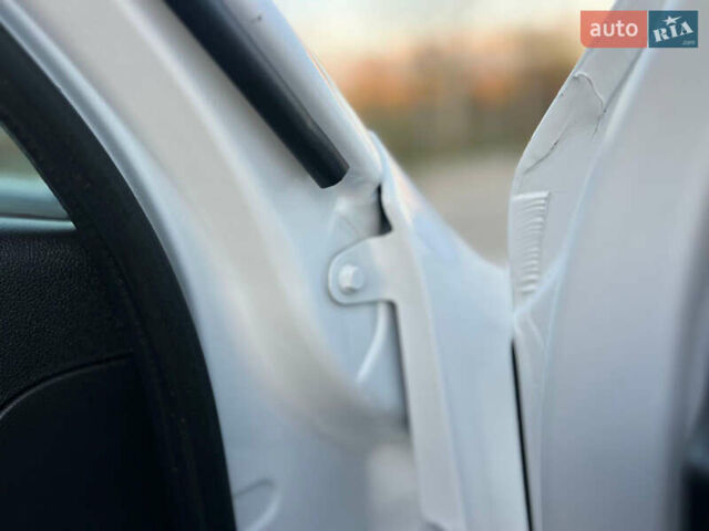 Білий Рено Мастєр, об'ємом двигуна 0 л та пробігом 279 тис. км за 21500 $, фото 68 на Automoto.ua