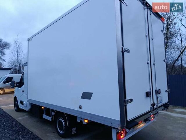 Белый Рено Мастер, объемом двигателя 2.3 л и пробегом 288 тыс. км за 21999 $, фото 41 на Automoto.ua