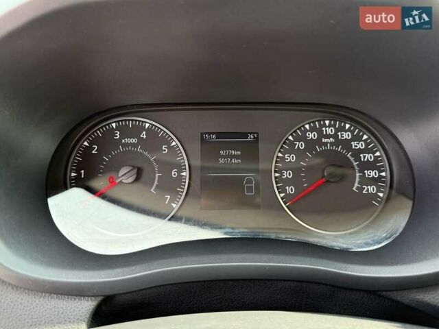 Білий Рено Мастєр, об'ємом двигуна 2.3 л та пробігом 94 тис. км за 27000 $, фото 44 на Automoto.ua