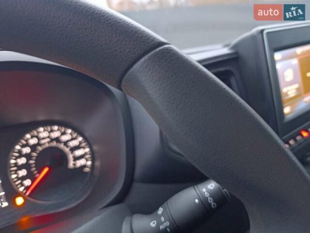 Белый Рено Мастер, объемом двигателя 2.3 л и пробегом 288 тыс. км за 21999 $, фото 17 на Automoto.ua