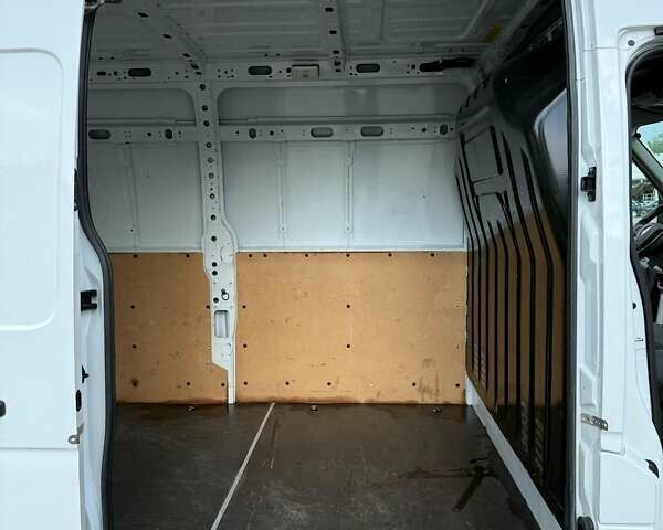 Білий Рено Мастєр, об'ємом двигуна 2.3 л та пробігом 94 тис. км за 27000 $, фото 58 на Automoto.ua