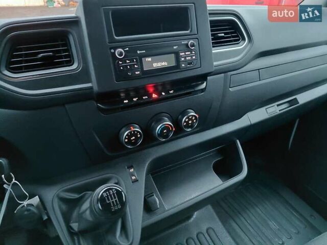 Белый Рено Мастер, объемом двигателя 2.3 л и пробегом 92 тыс. км за 25000 $, фото 45 на Automoto.ua