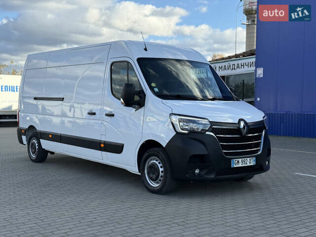 Белый Рено Мастер, объемом двигателя 0 л и пробегом 224 тыс. км за 22200 $, фото 2 на Automoto.ua