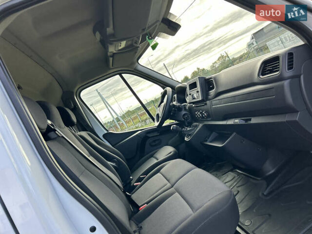 Білий Рено Мастєр, об'ємом двигуна 2.3 л та пробігом 108 тис. км за 21400 $, фото 33 на Automoto.ua