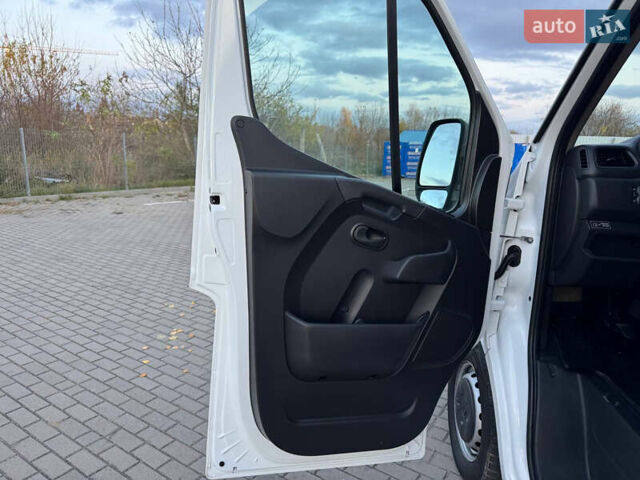 Білий Рено Мастєр, об'ємом двигуна 0 л та пробігом 193 тис. км за 21900 $, фото 72 на Automoto.ua