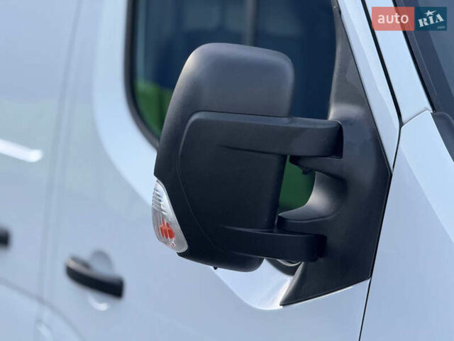 Білий Рено Мастєр, об'ємом двигуна 0 л та пробігом 193 тис. км за 21900 $, фото 42 на Automoto.ua