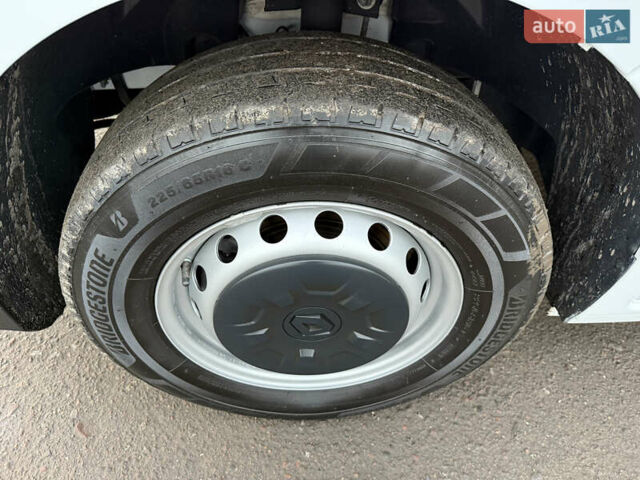 Білий Рено Мастєр, об'ємом двигуна 0 л та пробігом 203 тис. км за 21500 $, фото 59 на Automoto.ua