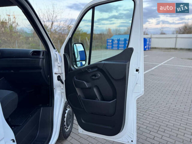 Білий Рено Мастєр, об'ємом двигуна 0 л та пробігом 193 тис. км за 21900 $, фото 55 на Automoto.ua