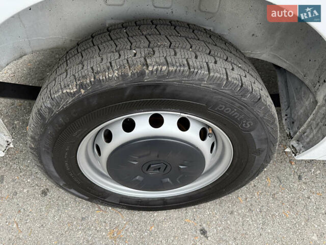 Белый Рено Мастер, объемом двигателя 2.3 л и пробегом 195 тыс. км за 22100 $, фото 76 на Automoto.ua