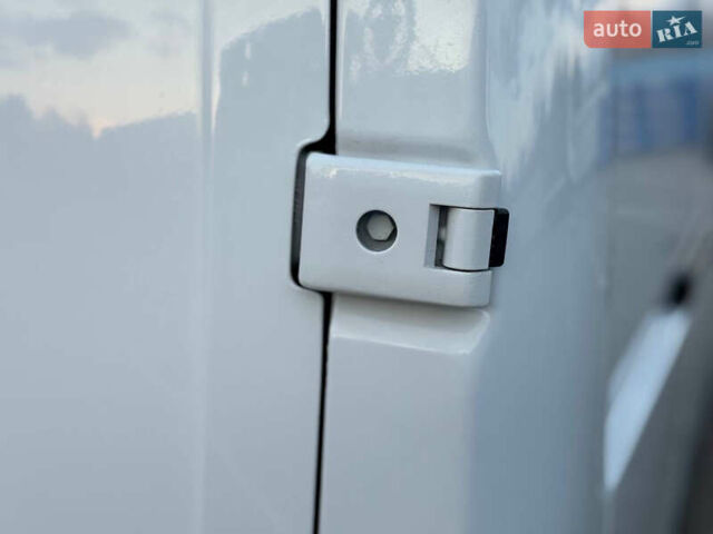 Білий Рено Мастєр, об'ємом двигуна 0 л та пробігом 193 тис. км за 21900 $, фото 49 на Automoto.ua