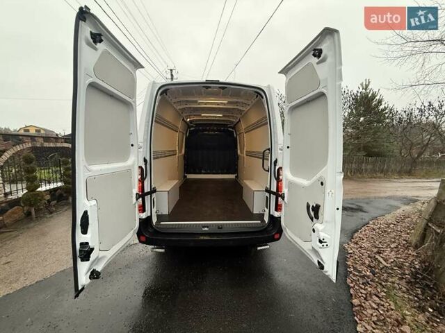 Белый Рено Мастер, объемом двигателя 2.3 л и пробегом 87 тыс. км за 27800 $, фото 9 на Automoto.ua