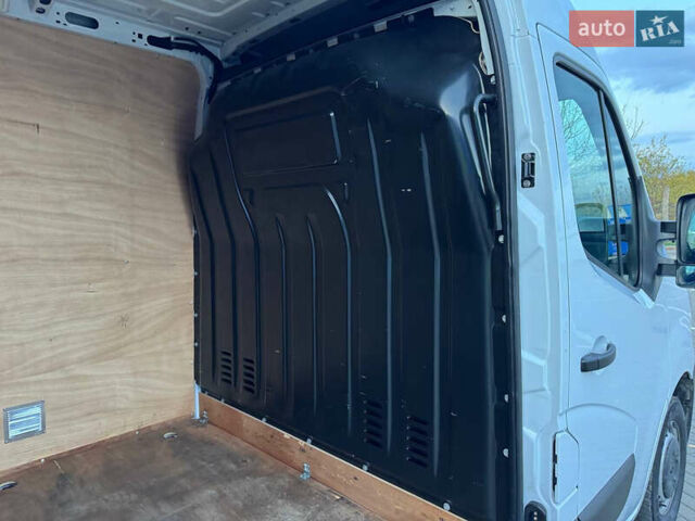 Білий Рено Мастєр, об'ємом двигуна 0 л та пробігом 193 тис. км за 21900 $, фото 93 на Automoto.ua