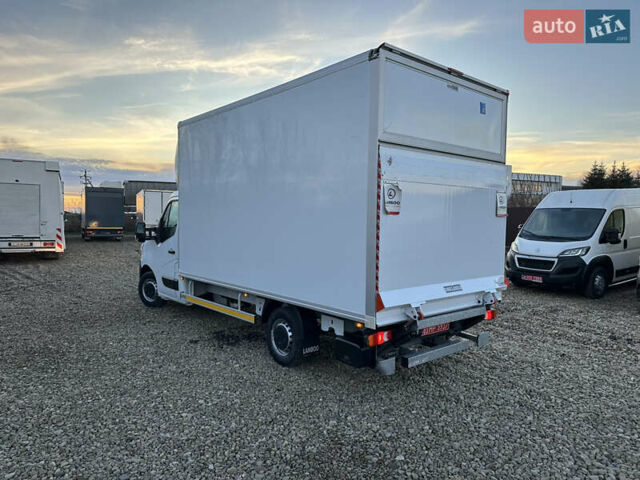 Белый Рено Мастер, объемом двигателя 2.3 л и пробегом 226 тыс. км за 27000 $, фото 5 на Automoto.ua