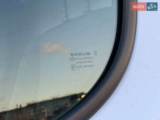 Білий Рено Мастєр, об'ємом двигуна 0 л та пробігом 279 тис. км за 21500 $, фото 36 на Automoto.ua