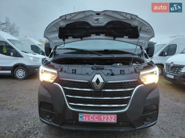 Белый Рено Мастер, объемом двигателя 2.3 л и пробегом 92 тыс. км за 25000 $, фото 11 на Automoto.ua